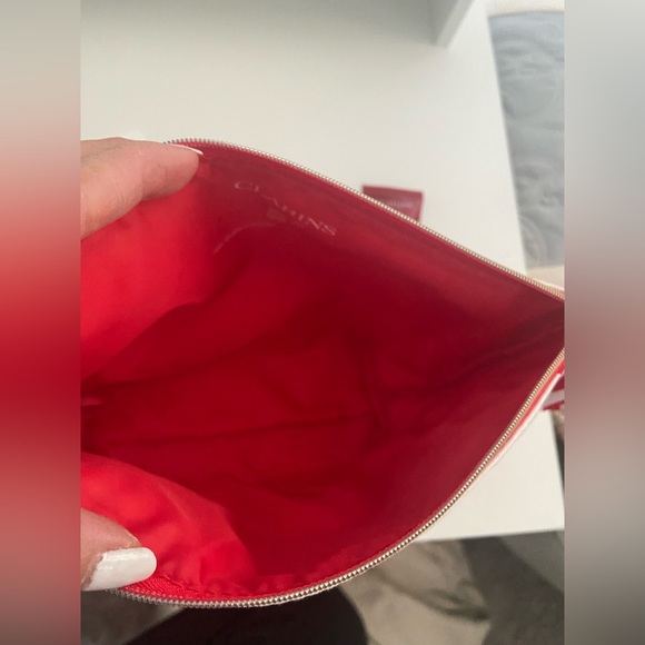 NEW Clarins 5 Pieces Skincare Set with Makeup Zip Bag Candy Canes for Travel - Picture 6 of 7